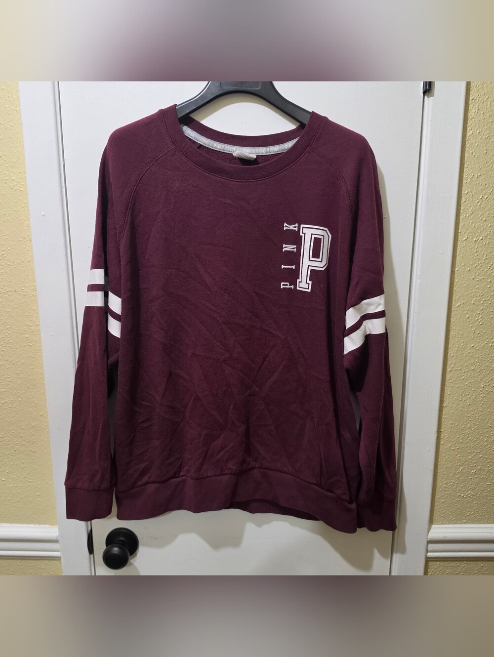 PINK Victoria's Secret Logo Graphic Fleece Pullover Sweatshirt Womens L Burgundy